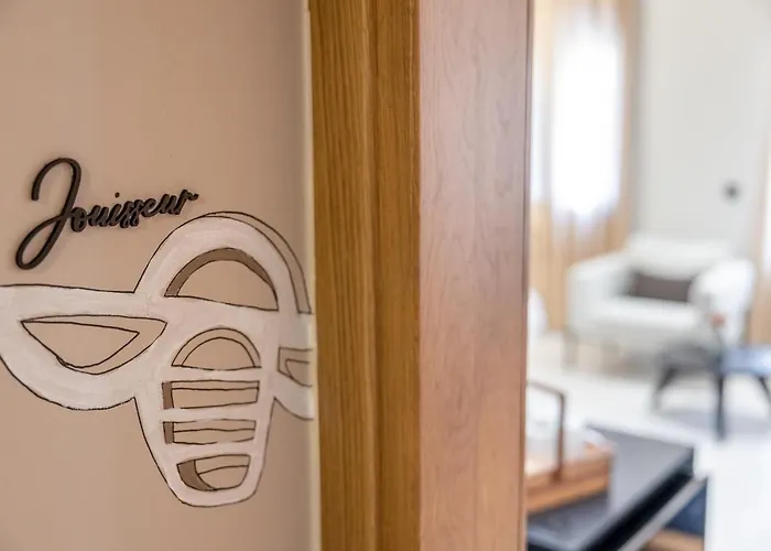 فندق Flaneur خانيا